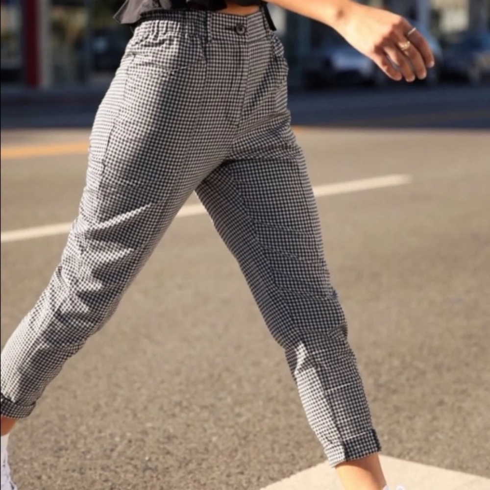 Urban Outfitters high rise taper pants size small